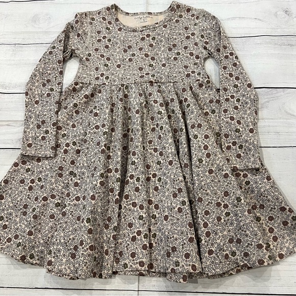 Lovely Littles Bundle of 2 Dresses - Picture 11 of 16